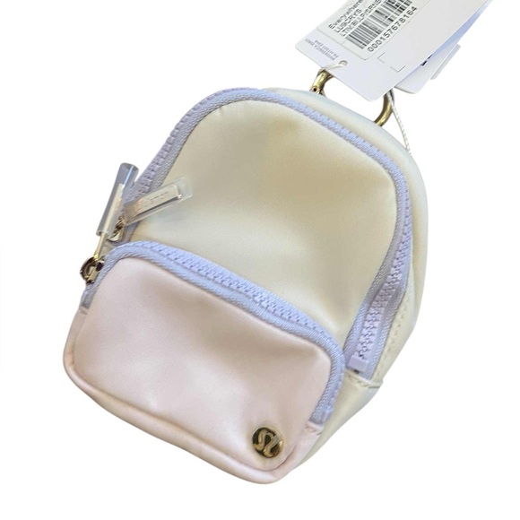 NWT Lululemon everywhere back pack LIGHT IVORY/BLISSFUL PINK/SERENE BLUE - Picture 1 of 5